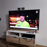 Alquilo Pequeno Y Comodo Cuarto En Agradable Departamento