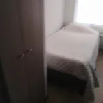 Alquilo Pequeno Y Comodo Cuarto En Agradable Departamento